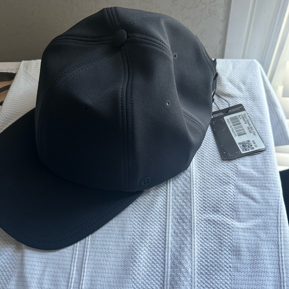 Lululemon NWT hat